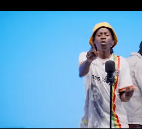 Karliteira - Vou Bater Na Parede