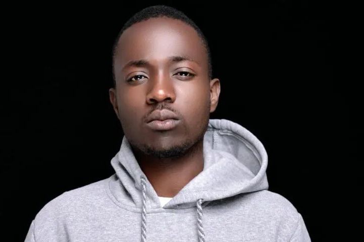 Rei Bravo – Pior Rapper do Ano (Obrigado)